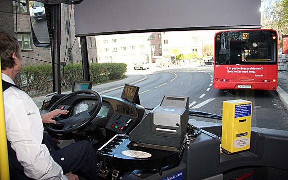 Unibuss mangler bussjåfører.