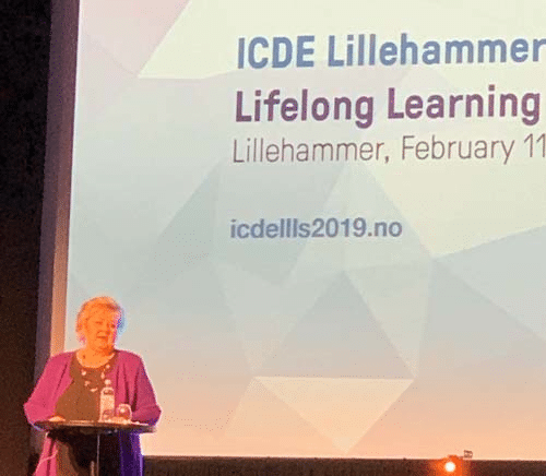 Erna Solberg talte på konferansen om Lifelong learning på Lillehammer tirsdag 12. februar 2019 (foto: Berit Solli)
